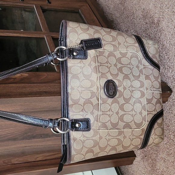 Coach Handbags - Coach 💯 authentic handbag Coach purse Coach purse Coach purse Coach purse